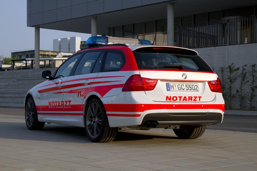  BMW 5-Series Notarzt 2011 года  (фото 3 из 4)